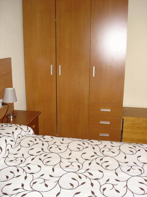 Pio V Hotel Vigo Exterior photo